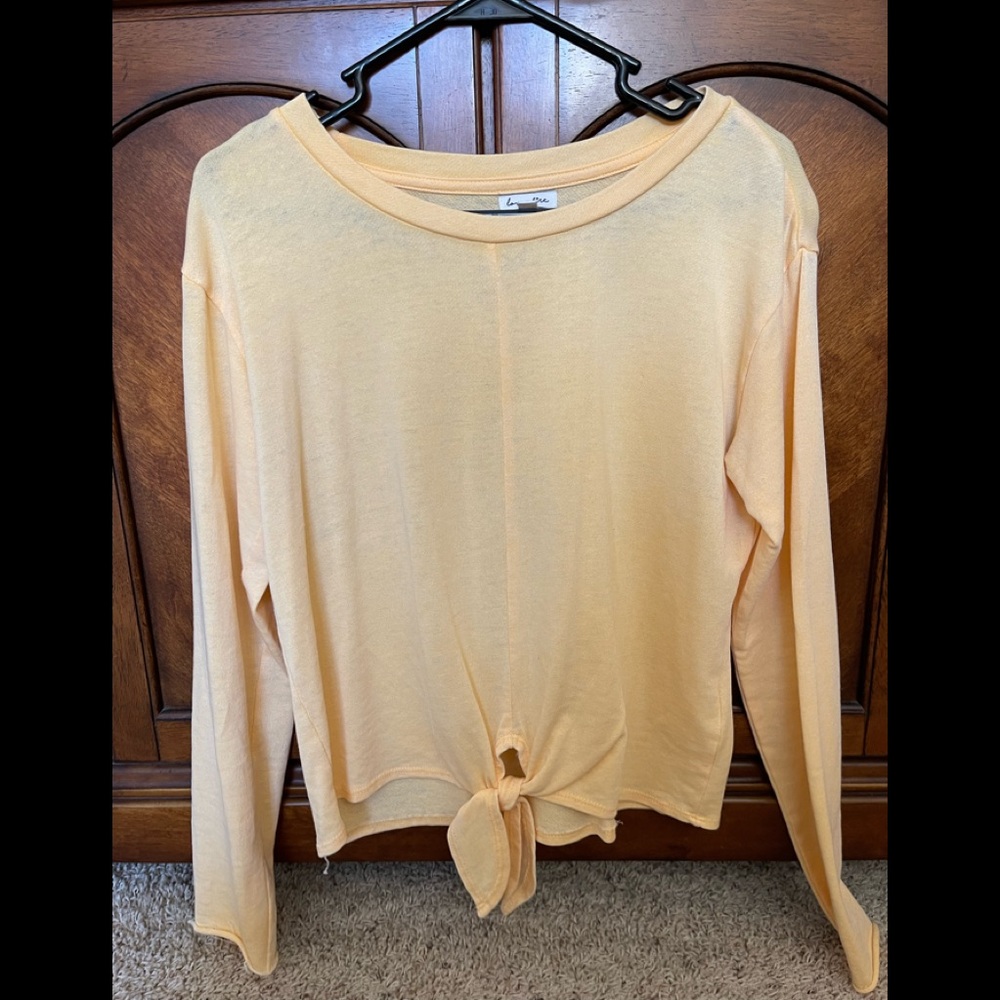 Dry goods. Long sleeve shirt. Size medium